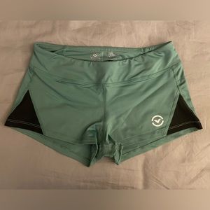 VIRUS // Performance Compression Shorts EUC